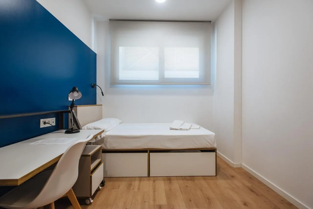 Xior Student Housing Sevilla Apartment